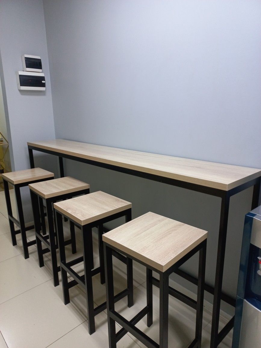 Banqueta Industrial de Madeira Pinus 75cm – Estrutura em Aço Carbono – Modelo Básico
