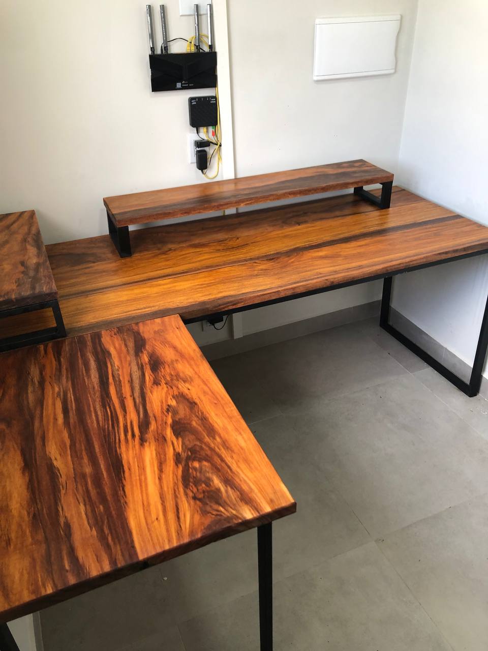 Mesa Industrial em Madeira Timborana Tipo L
