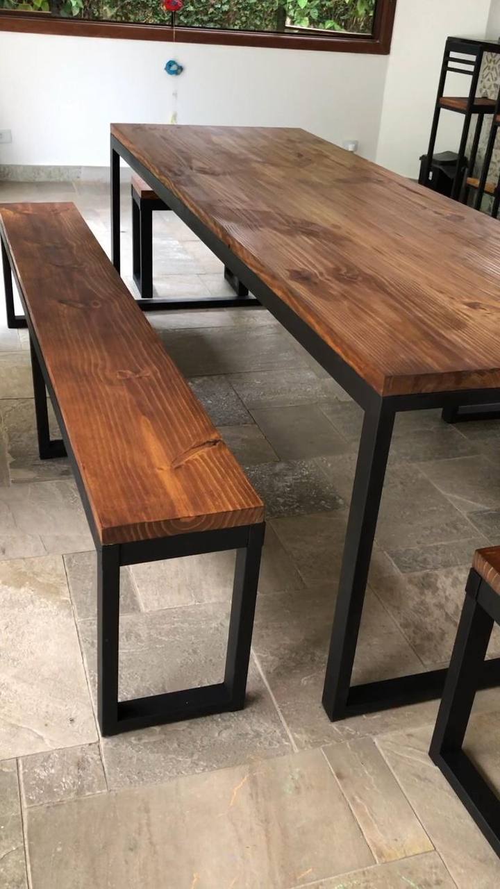 Mesa Industrial em Madeira Pinus 200x60cm | Estrutura em Aço Reforçado Sob Medida