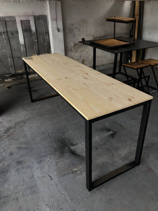 Mesa Industrial Pinus 200x60cm Sob Medida | Aço Reforçado
