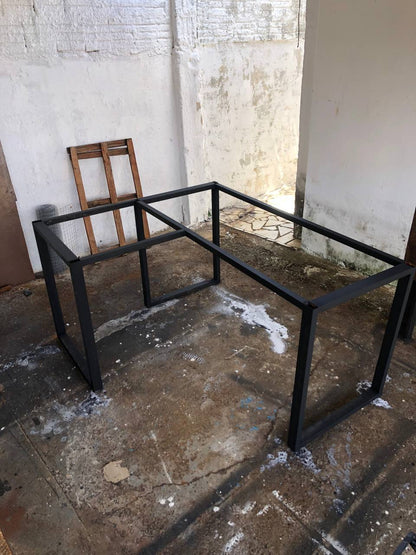 Base de Mesa Industrial em L 180x140 em Aço Reforçado – Linha Profissional