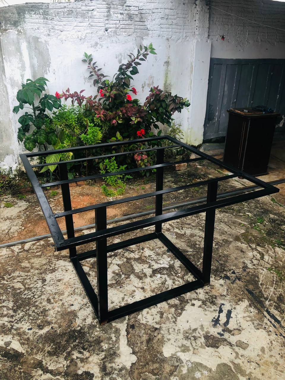 Base de Mesa Industrial Quadrada em Aço Metalon – Sob Medida