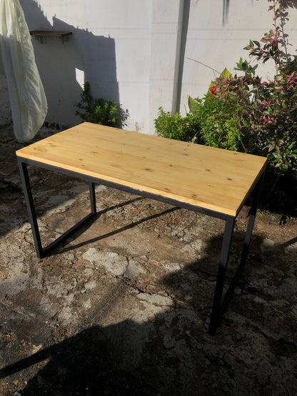 Mesa Industrial 120x80cm - Pinus 25mm - Madeira Natural Robusta