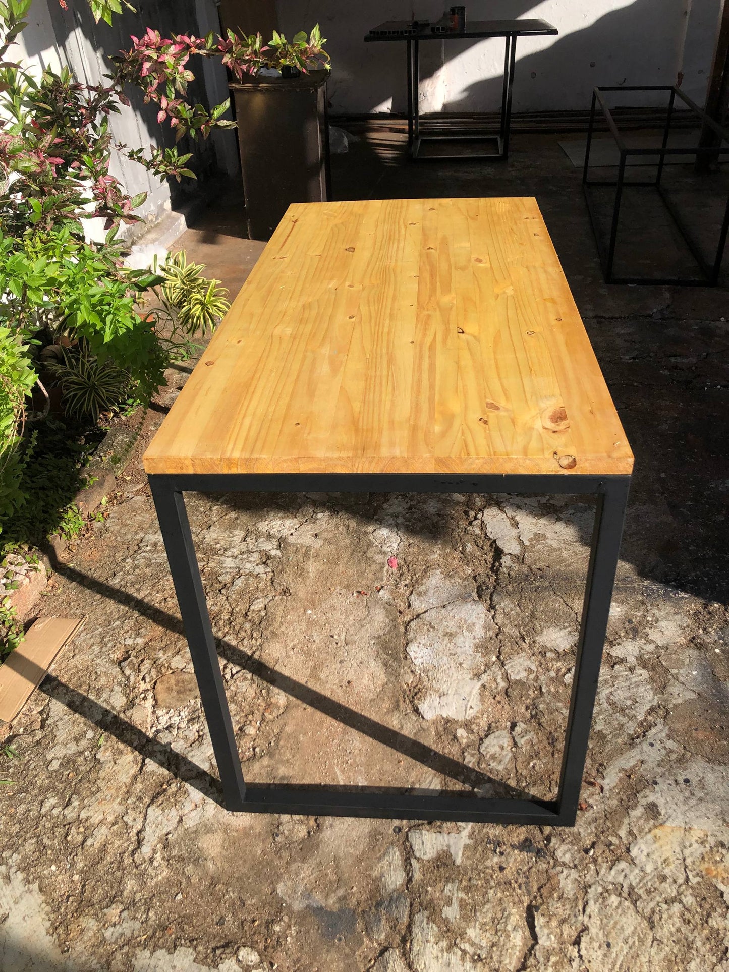 Mesa Industrial 120x80cm - Pinus 25mm - Madeira Natural Robusta
