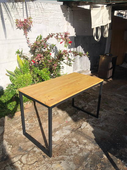 Mesa Industrial 120x80cm - Pinus 25mm - Madeira Natural Robusta