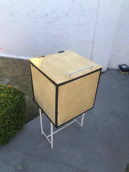 Box Industrial 50x50x50cm - Base em Aço e Tampo em Pinus