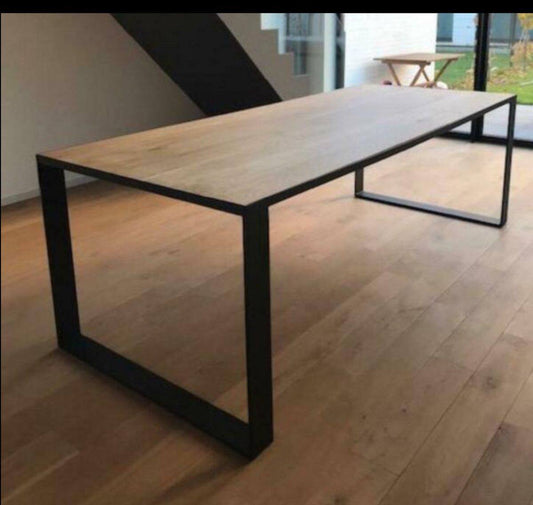 Mesa Industrial de Madeira Pinus 220x60cm – Tampo 30mm com Estrutura em Aço 50x30mm