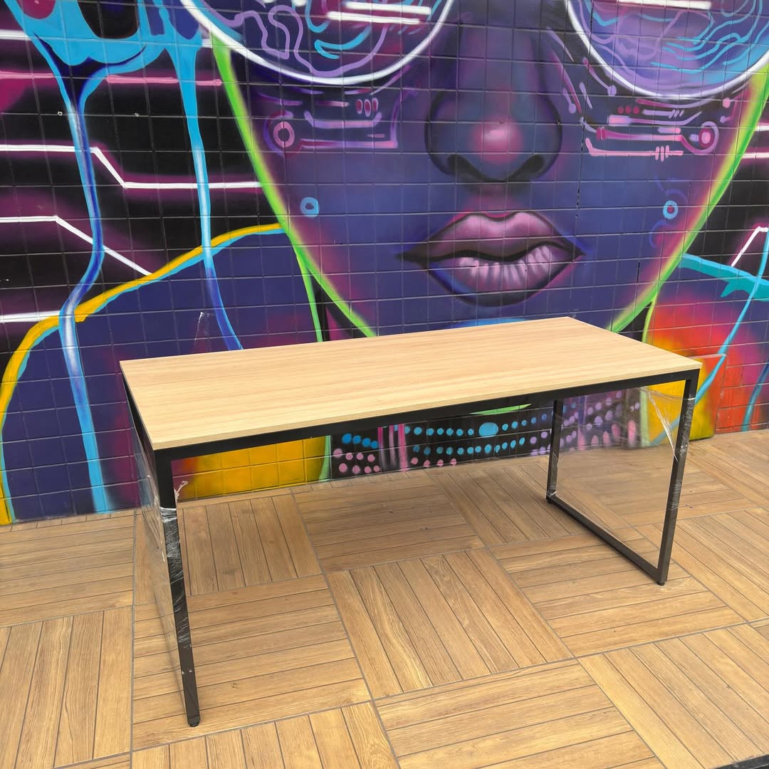 Mesa Industrial em Pinus 120x60cm – Aço Reforçado