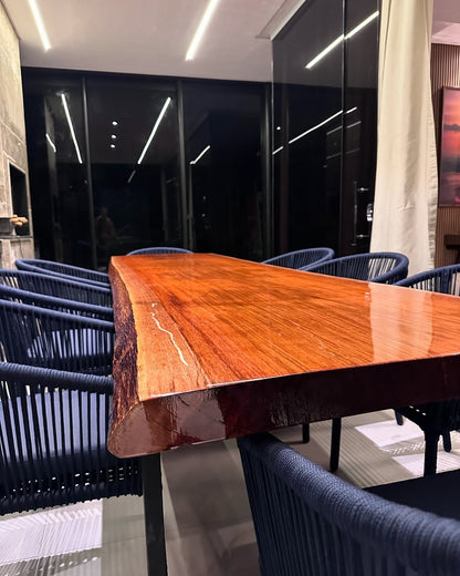 Mesa Jantar Jatobá Maciça 300x90cm Resina Epóxi Industrial 8 Lugares