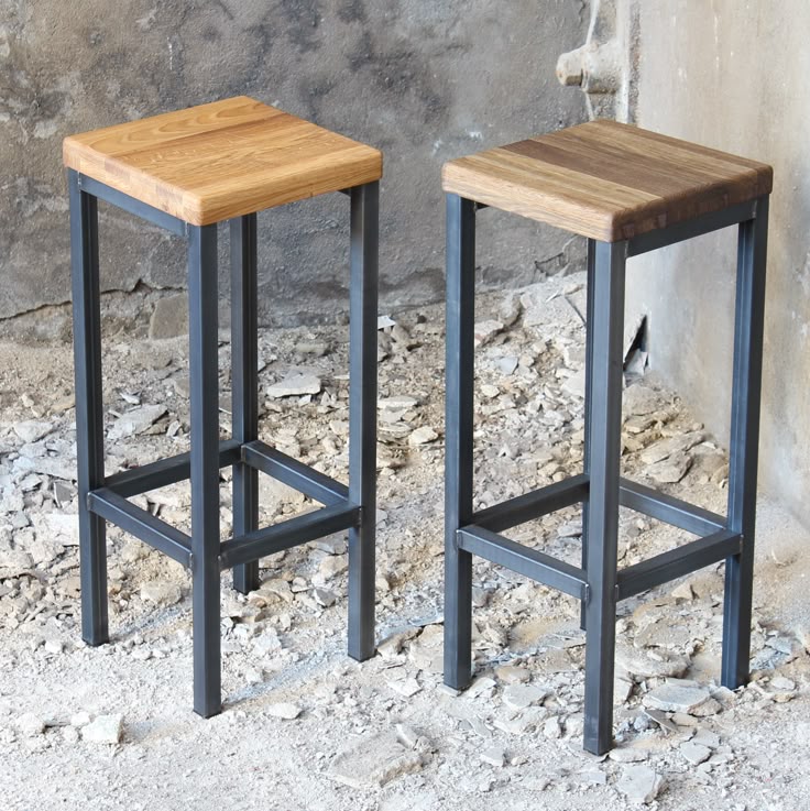 Banqueta Industrial de Madeira Pinus 75cm – Estrutura em Aço Carbono – Modelo Básico